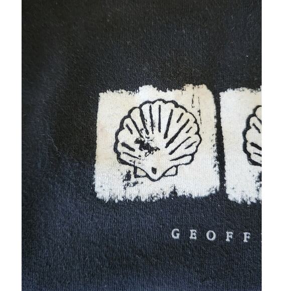 VTG Geoffrey Been Black Short Sleeve t shirt with Clam Shell Design W Size Small - Picture 8 of 9